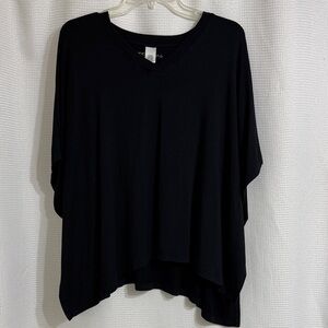 Beyond Yoga black V Neck top. Size  XS/S
